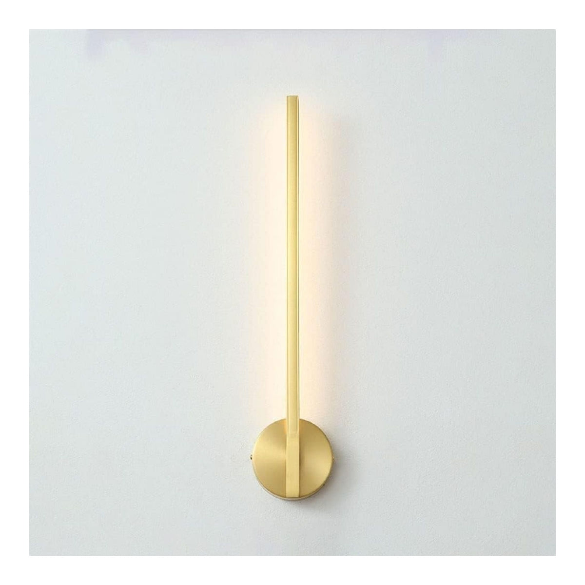 Applique da parete finitura ottone design geometrico bianco
