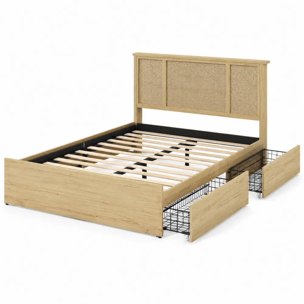 Letto matrimoniale in legno con testiera in rattan e